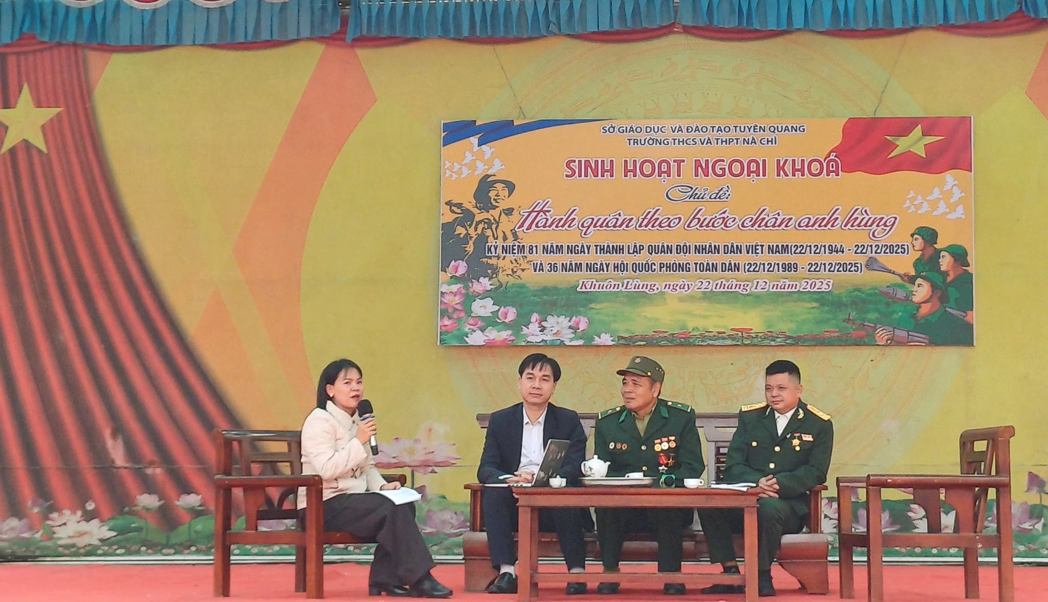 Sinh hoạt ngoại khoá 22/12